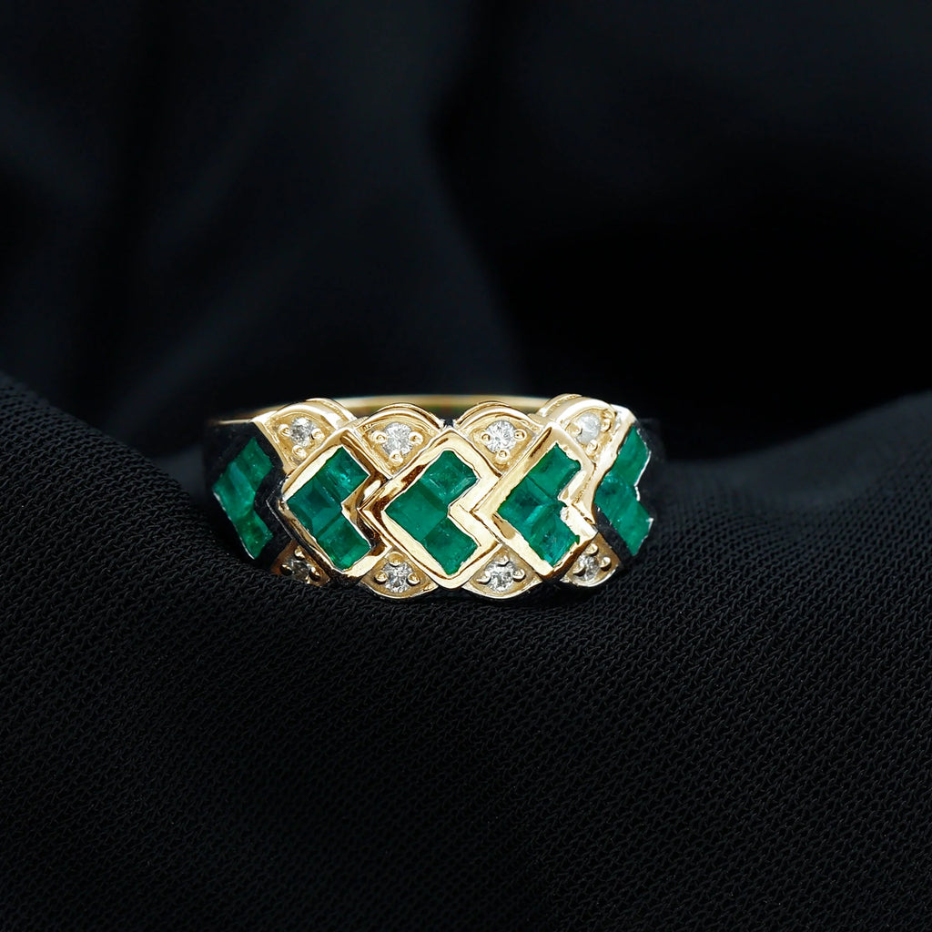 14K Yellow Gold Emerald and Diamond Ring T98327