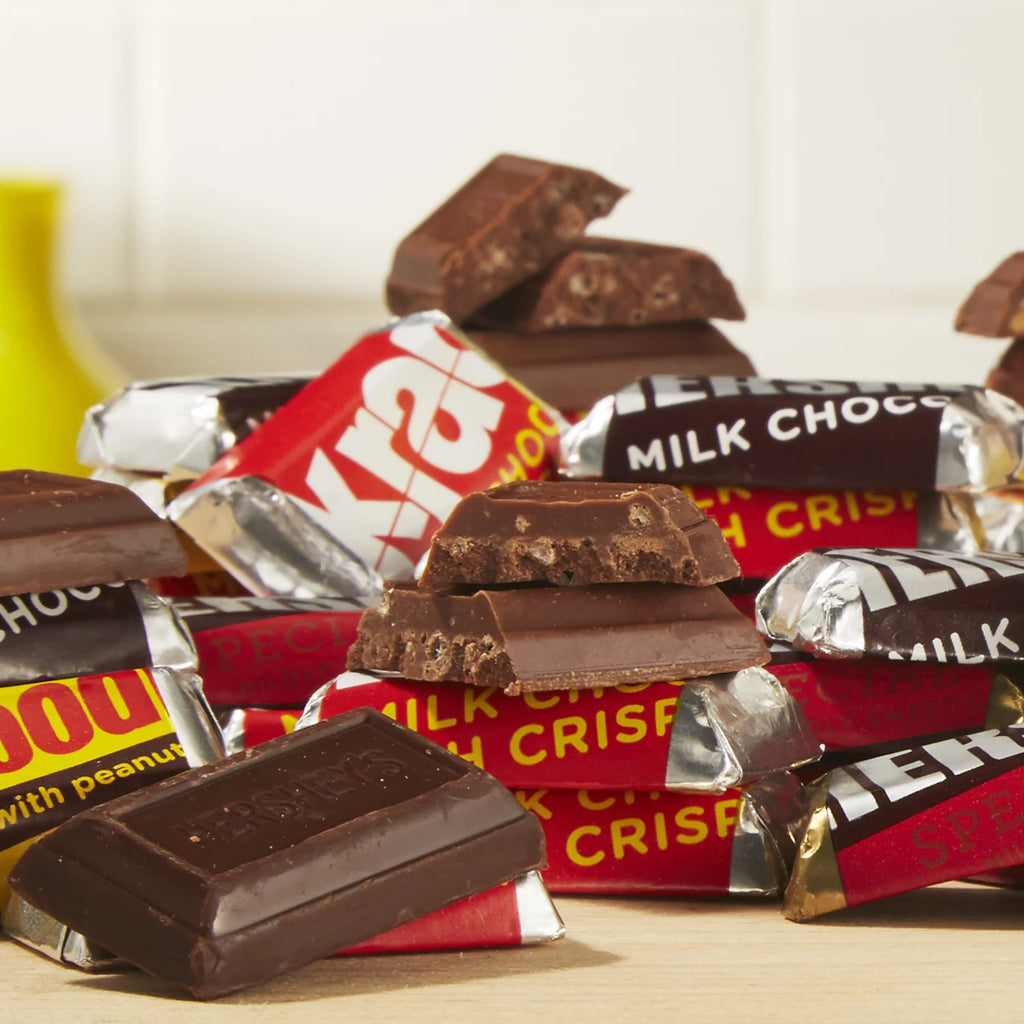 40 Oz Miniatures Assortment Chocolate Candy M916