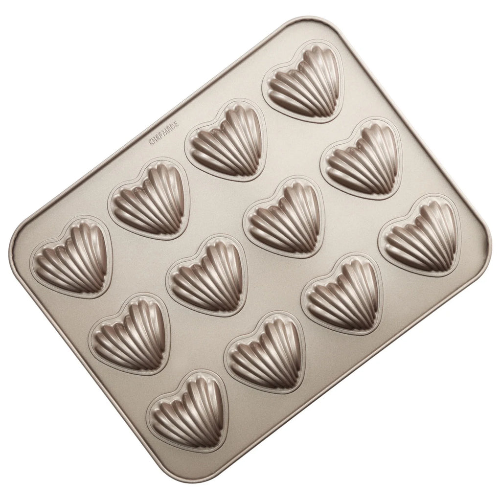 12-Cavity Non-Stick Heart-shaped Madeleine Mold Cake Pan L526687