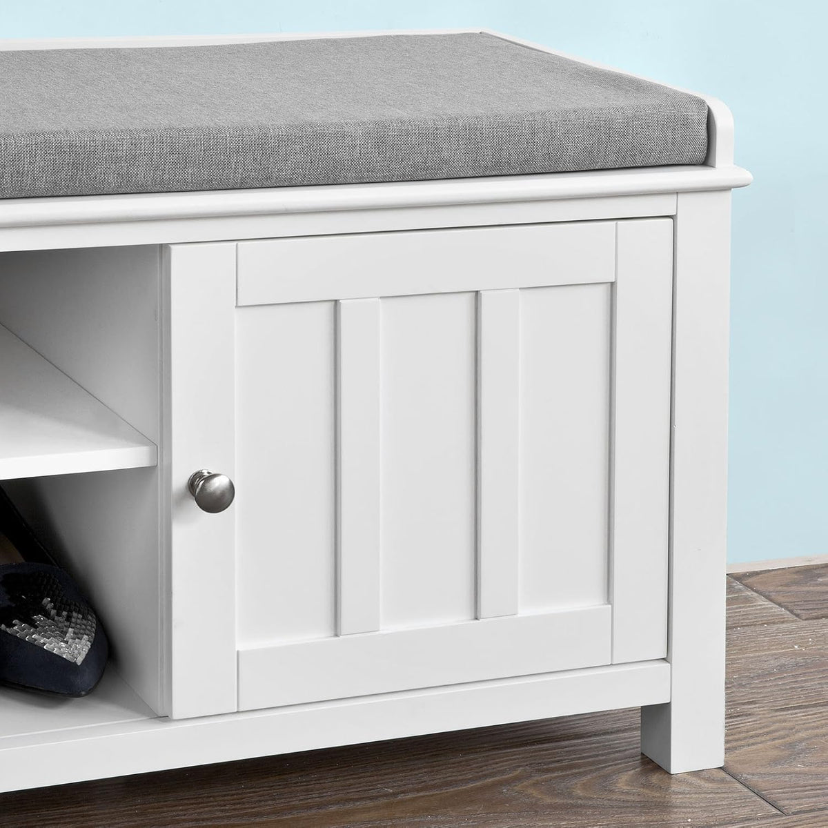 White Shoe Storage Bench with 2 Doors and Removable Seat Cushion T115