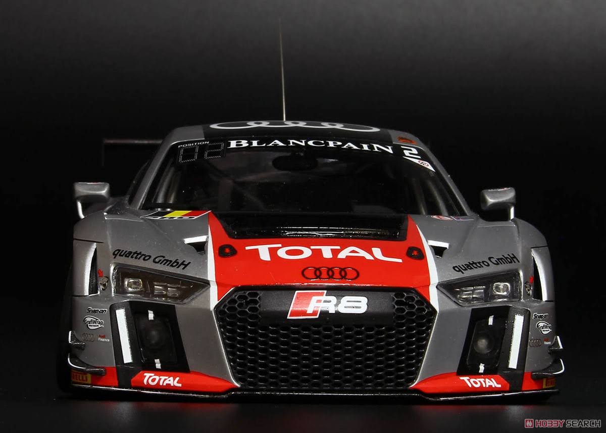 Audi R8 LMS GT3 Kit Scale 1/24 L158